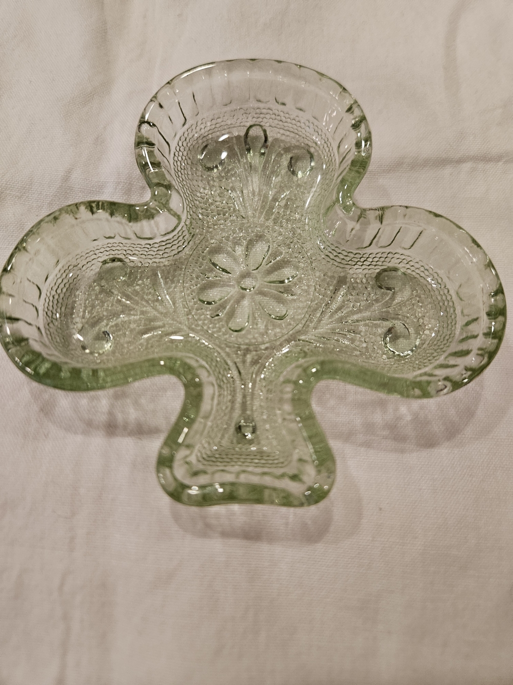 Green Pressed Glass Clover Dish - Brand Unmarked